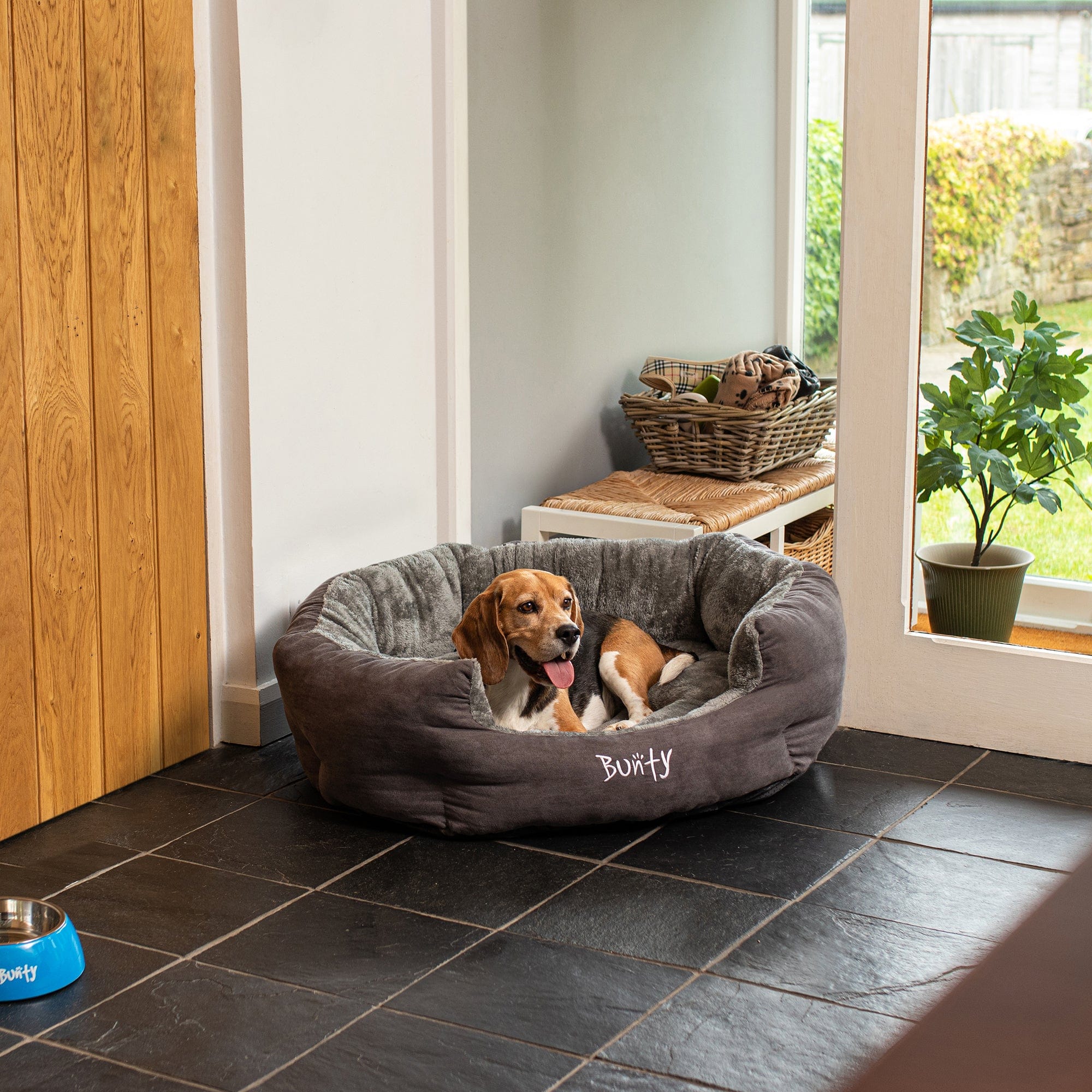 Bunty Polar Dog Bed - Image 6